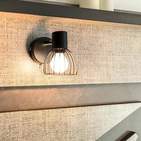 орфеевите песни בית הארחה *